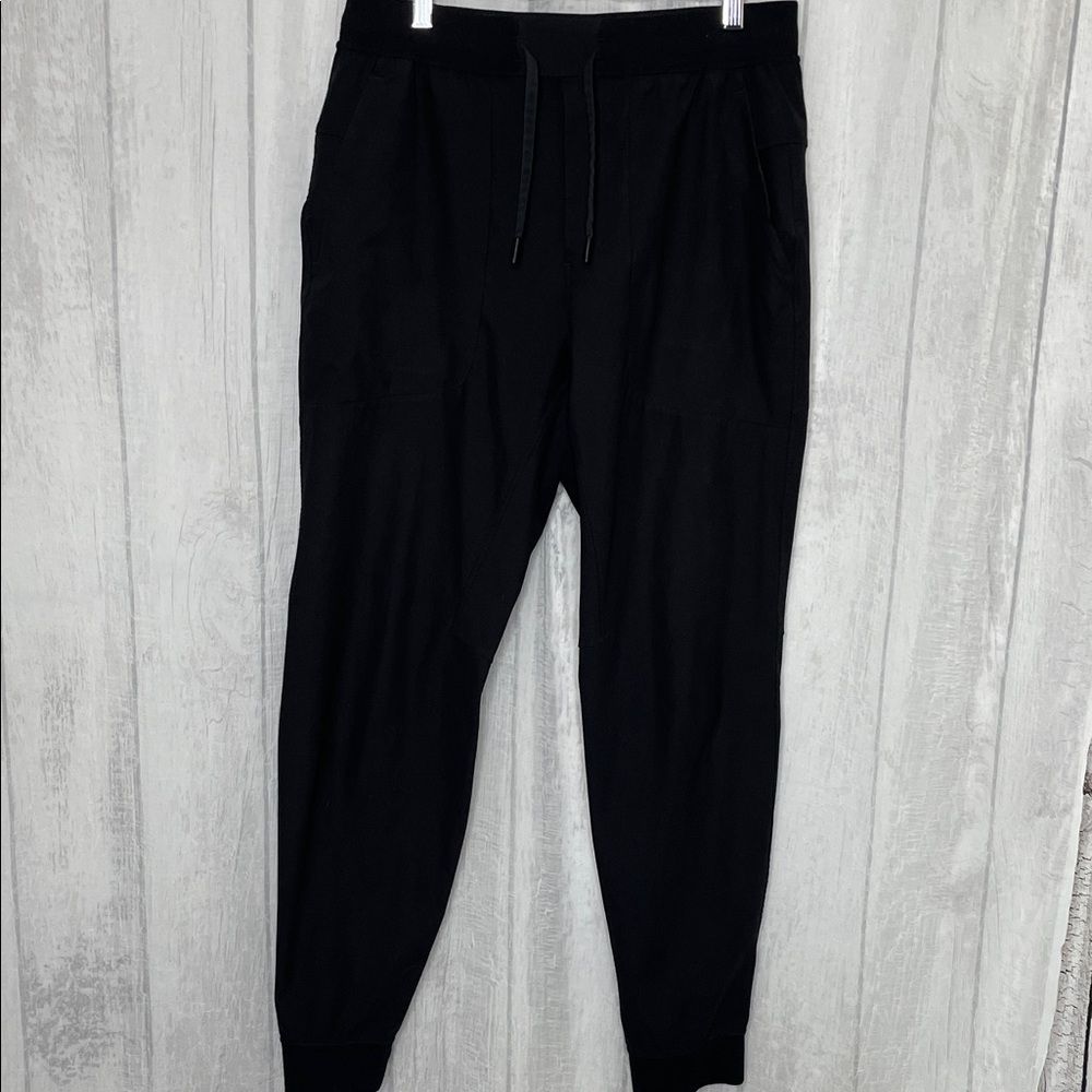 Lululemon Men's Black Jogger Pants - Casual Drawstring Sweatpants.